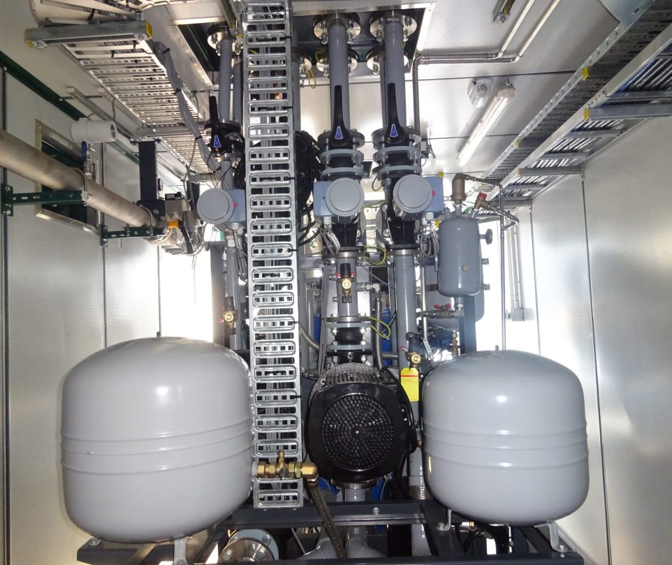 Expansion tank for cushioning piping pressure of water system